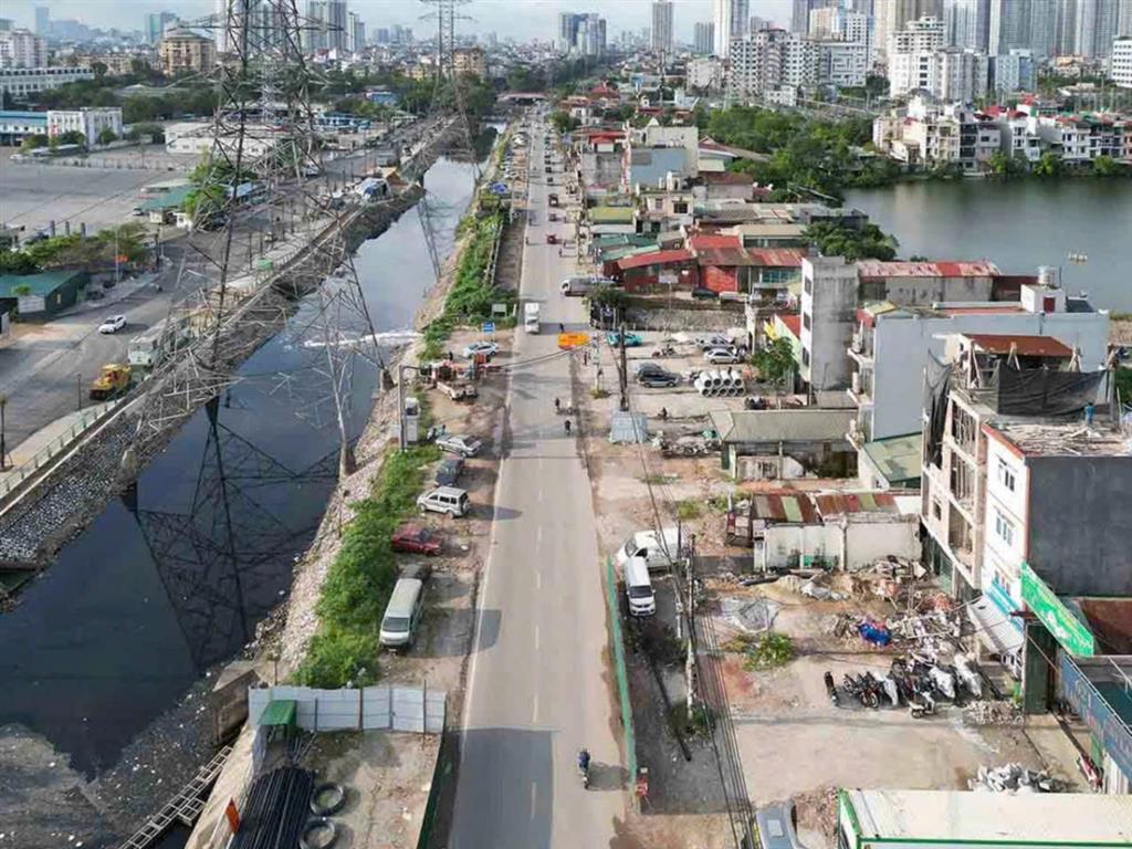 Chính chủ bán tòa căn hộ dịch vụ 100m2 mặt tiền 7m 7 tầng đường ô tô