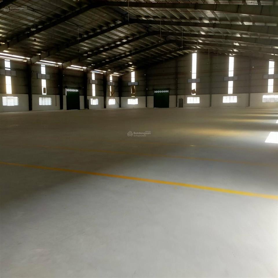 Cho thuê dt xưởng 5500m2/tổng kv 8800m2  tân tạo, có pccc tự động, cont vào 24h
