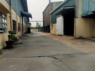 Kho xưởng cạnh kcn tân tạo, dt 3000m2  cont 40f vào 24h, pccc đầy đủ