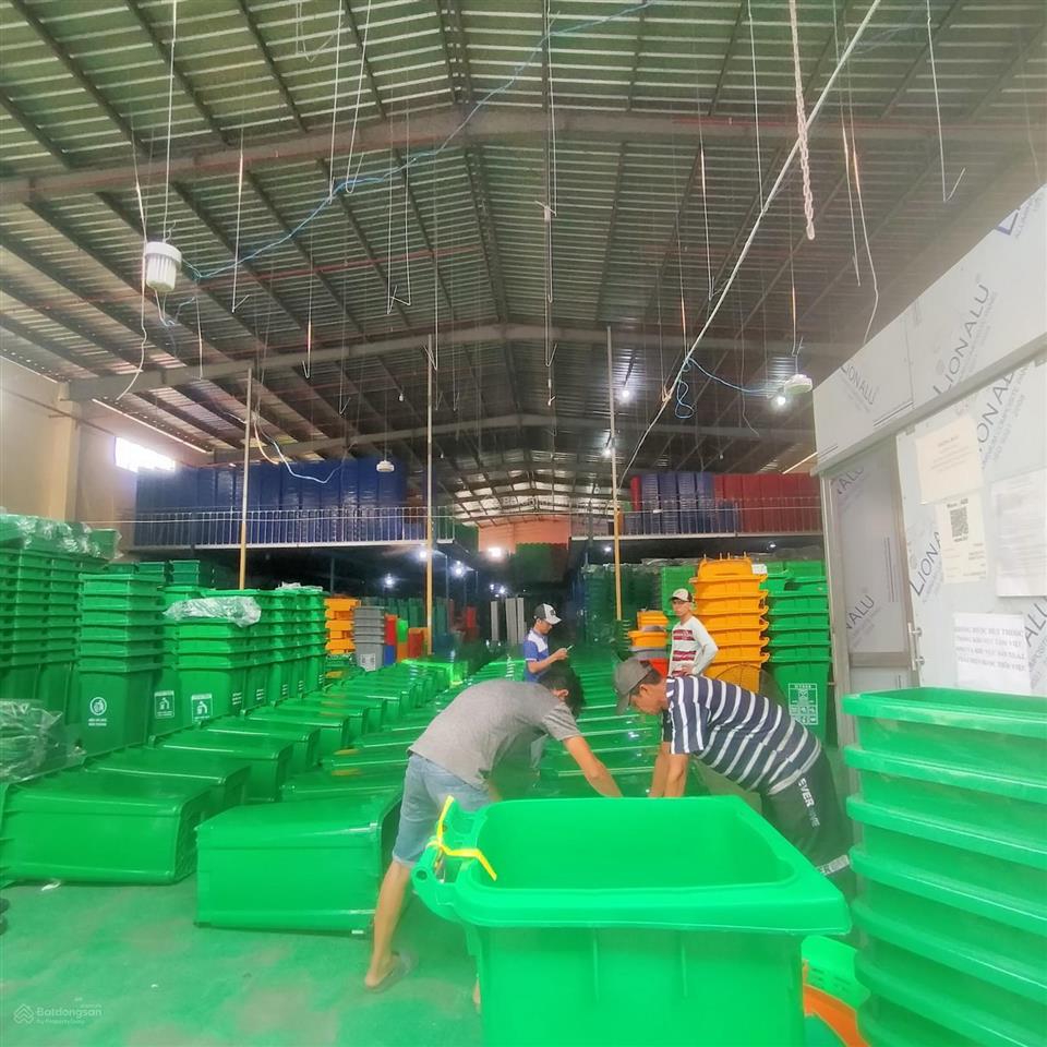 Cho thuê 2.500m2 đường trần văn giàu  cont 40f vào ok, pccc tự động