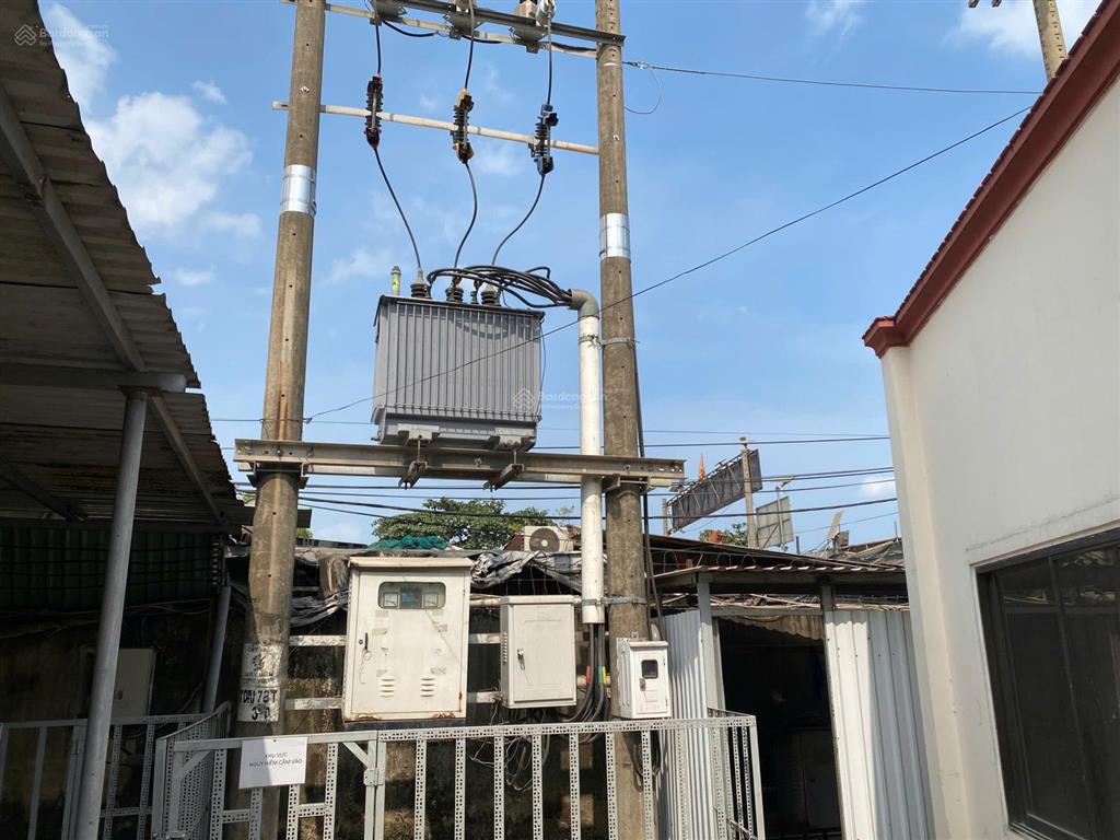 Cho thuê dt xưởng 1800m2/tổng kv 2600m2  tân tạo, có pccc tự động, cont vào 24h
