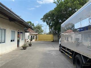Cho thuê dt xưởng 1800m2/tổng kv 2600m2  tân tạo, có pccc tự động, cont vào 24g