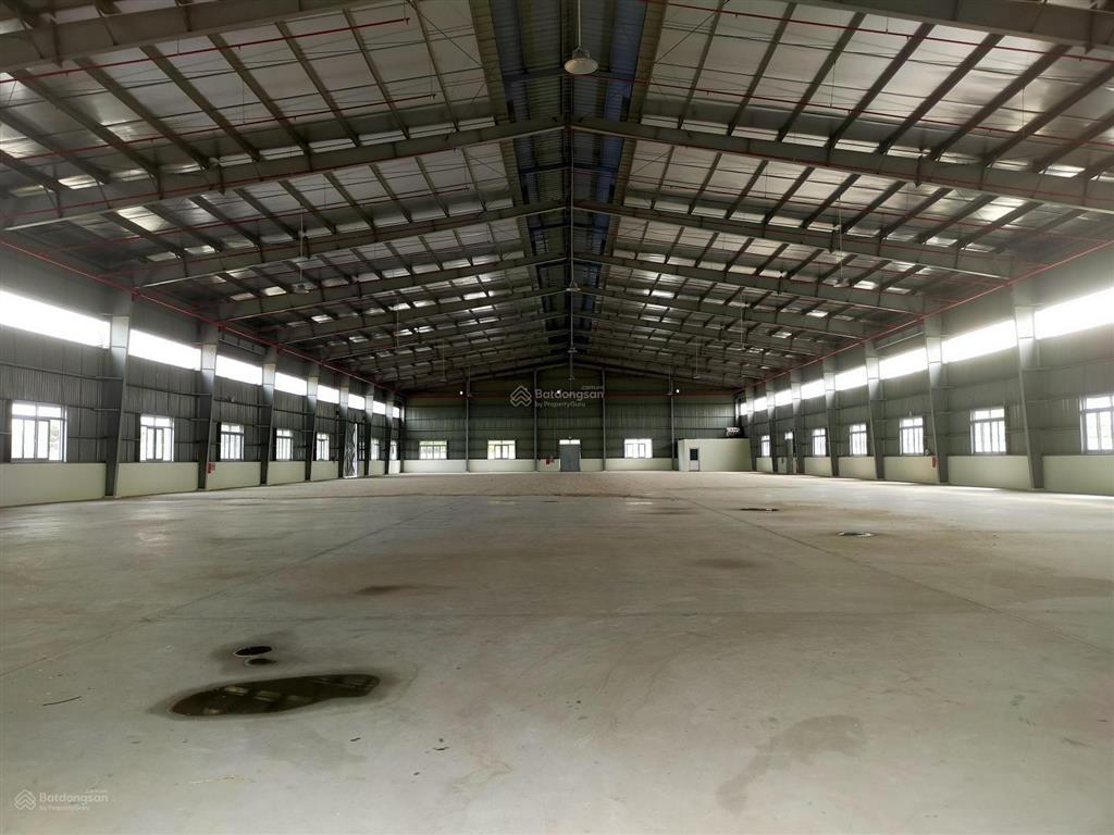 Cho thuê dt xưởng 4.000m2/tổng 6.000m2  tân tạo, có pccc tự động, cont vào 24h