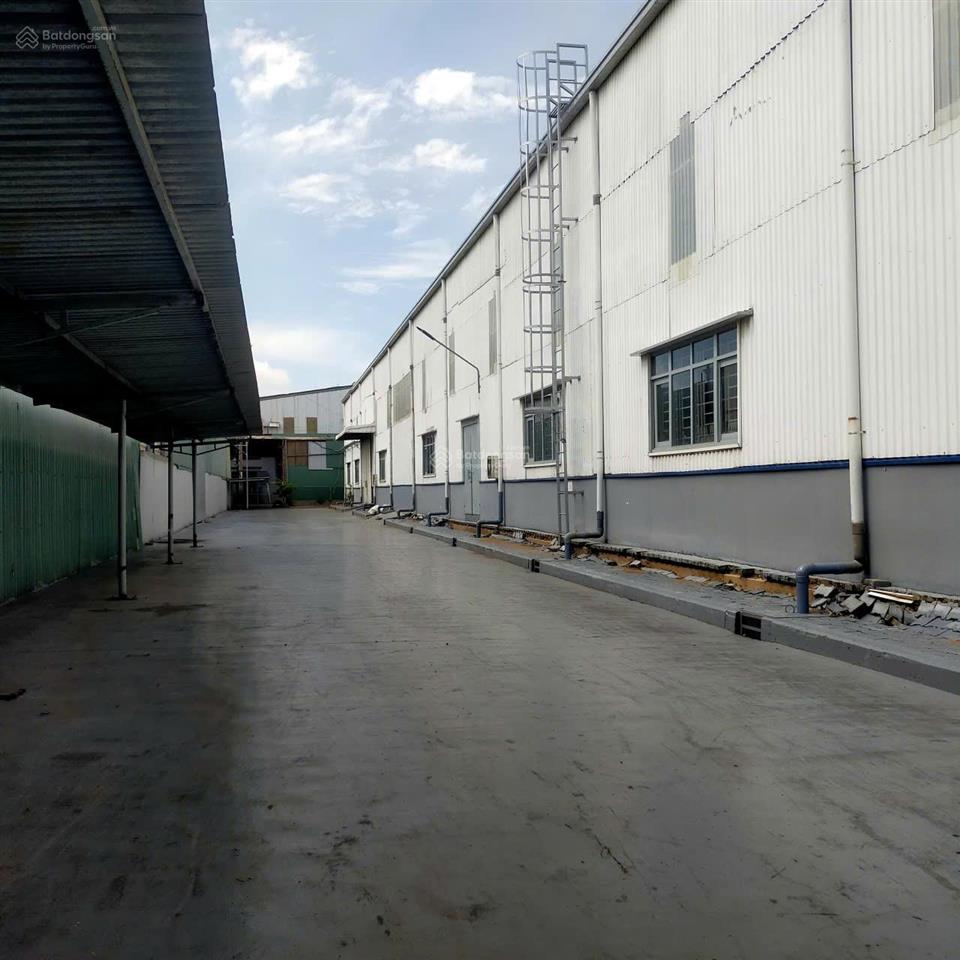 Cho thuê dt xưởng 4.000m2/tổng 6.000m2  tân tạo, có pccc tự động, cont vào 24h