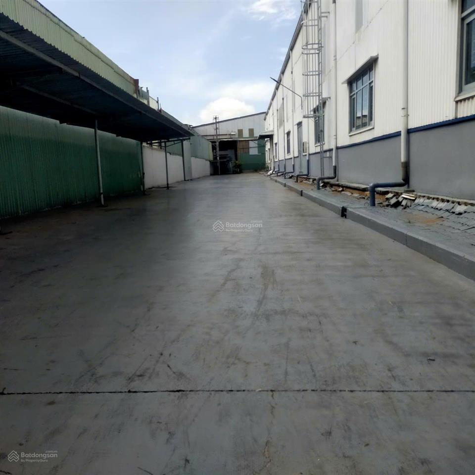 Cho thuê dt xưởng 4.000m2/tổng 6.000m2  tân tạo, có pccc tự động, cont vào 24h