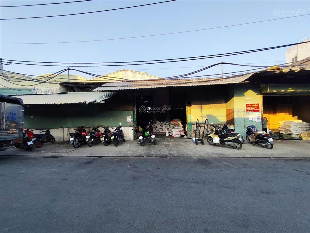 Cho thuê mặt bằng  kho 1.750m² mặt tiền đường lớn kế aeon tân phú  chủ làm mới 100%