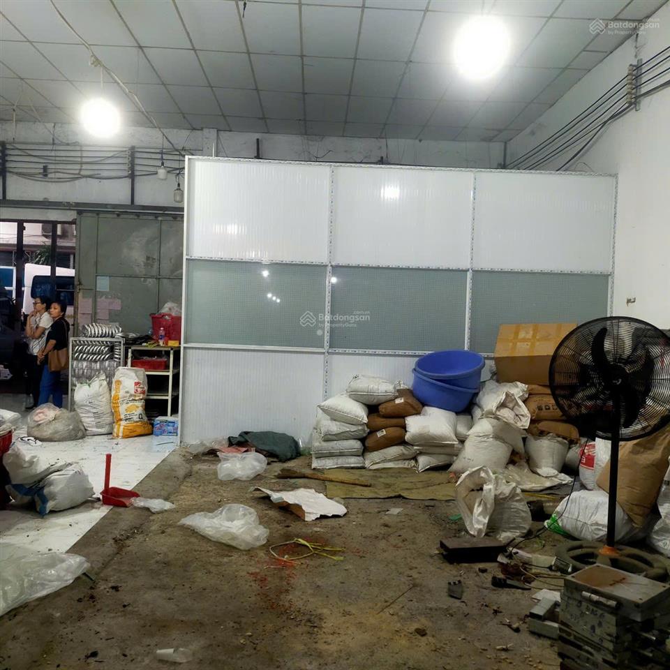 Cho thuê kho xưởng 300m2 đường container vào, có pccc