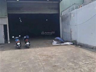 Cho thuê 1500m2 (1100m2 kho + sân 200m2 + nhà vp 200m2)  đường hương lộ 2  cont 40f.