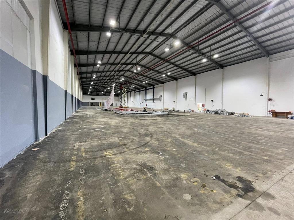 Cho thuê kho xưởng 800m2 có vp 120m2  pccc tự động, đường mã lò