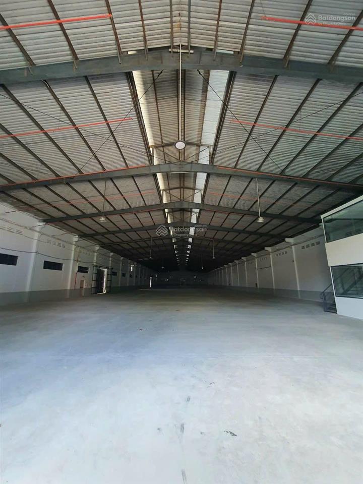 Kho xưởng trong kcn tân bình, dt kho 1900m2 + sân kv 1000m2, pccc tự động