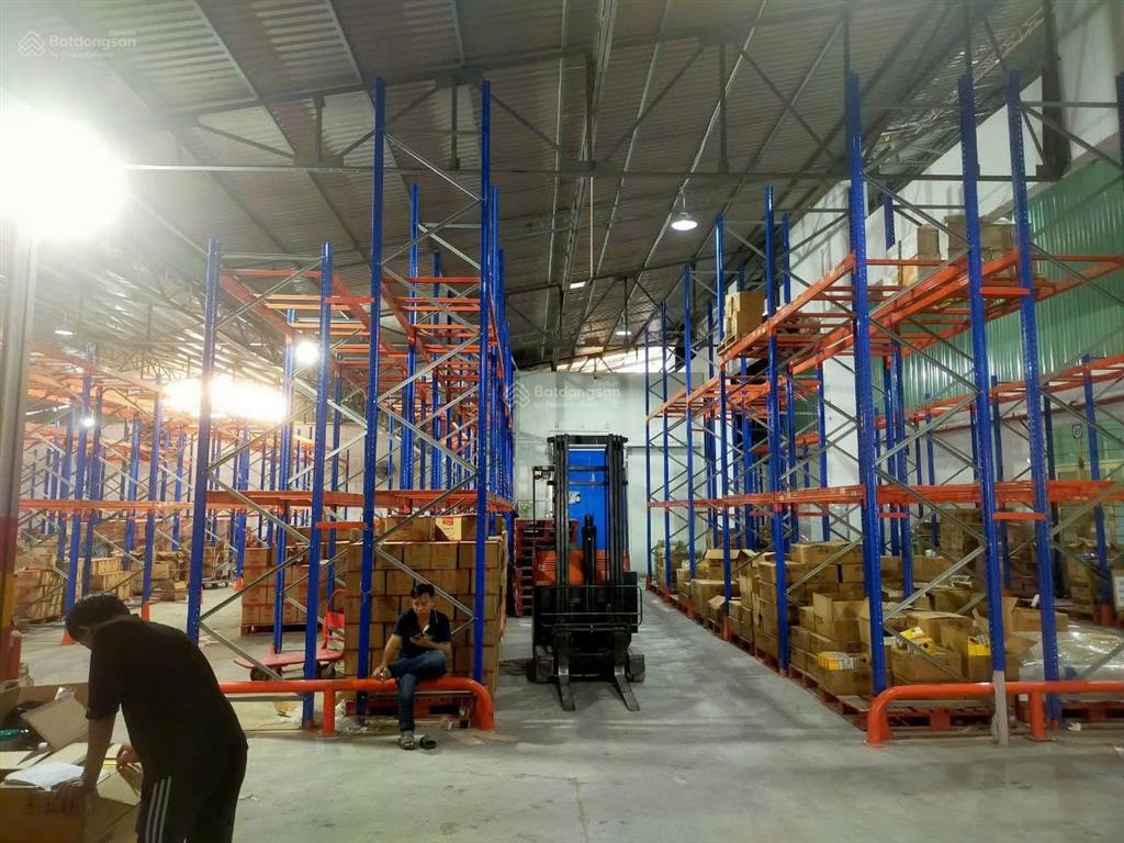Cho thuê kho xưởng 1100m2  có hệ thống pccc  đường container 40f vào ok
