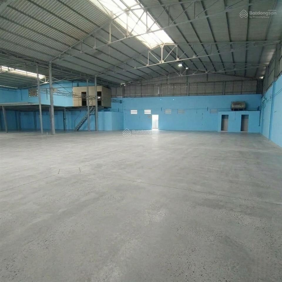 Cho thuê kho xưởng dt 1000m2  100tr/th  đường cont 40f  pccc đầy đủ