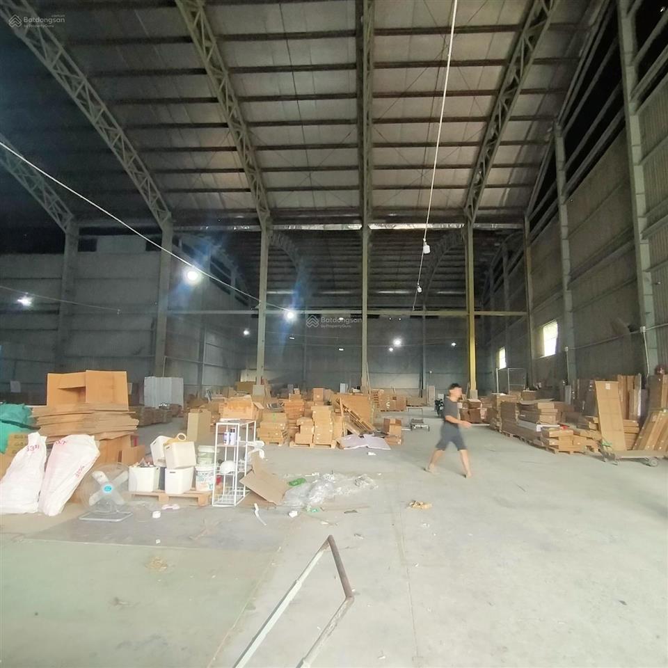 Cho thuê kho xưởng 1000m2  quận 11, container 40f  có hệ thống pccc