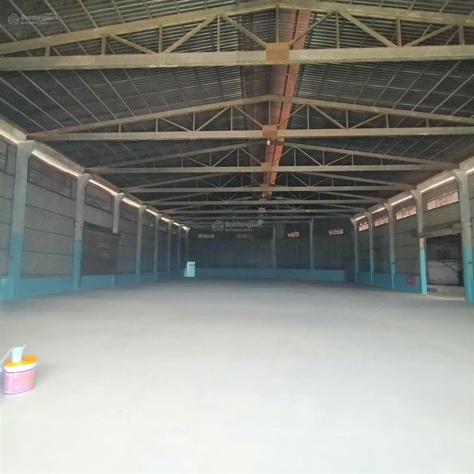 Cho thuê kho xưởng 2500m2  tân phú, container 40f  có hệ thống pccc