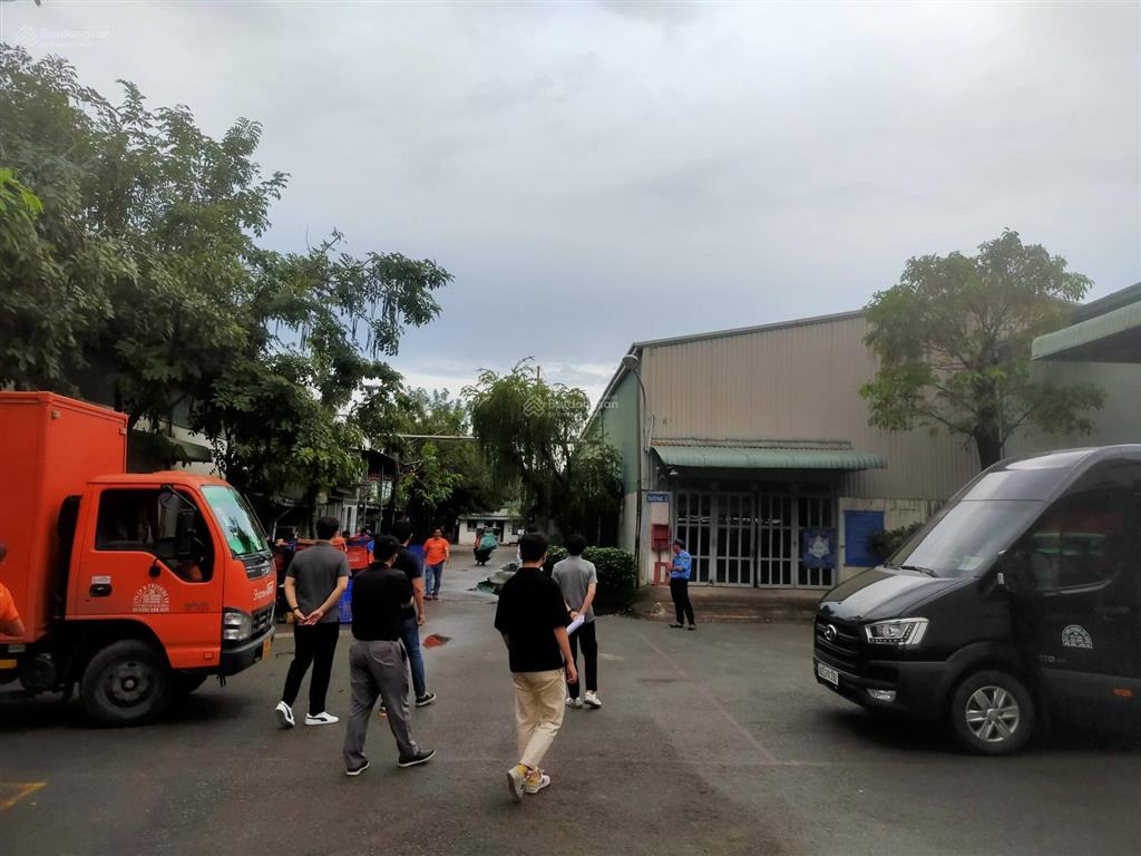 Cho thuê kho xưởng 2500m2  tân phú, container 40f  có hệ thống pccc