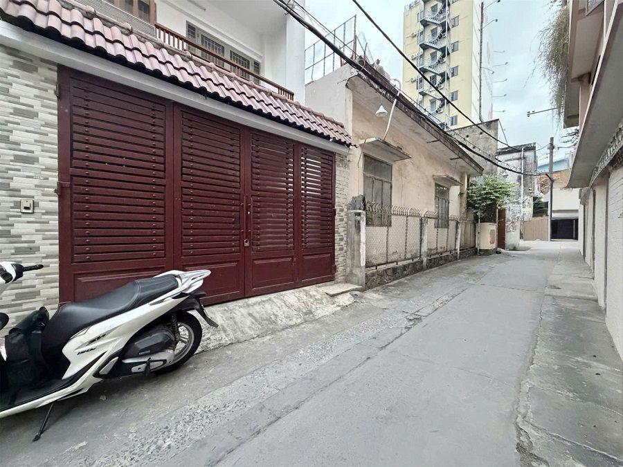 Bán nhà HXH Nguyển Kiệm, P9, Phú Nhuận, 91m2, 2 tầng, cách mặt tiền 40m, ngang 4,7m.