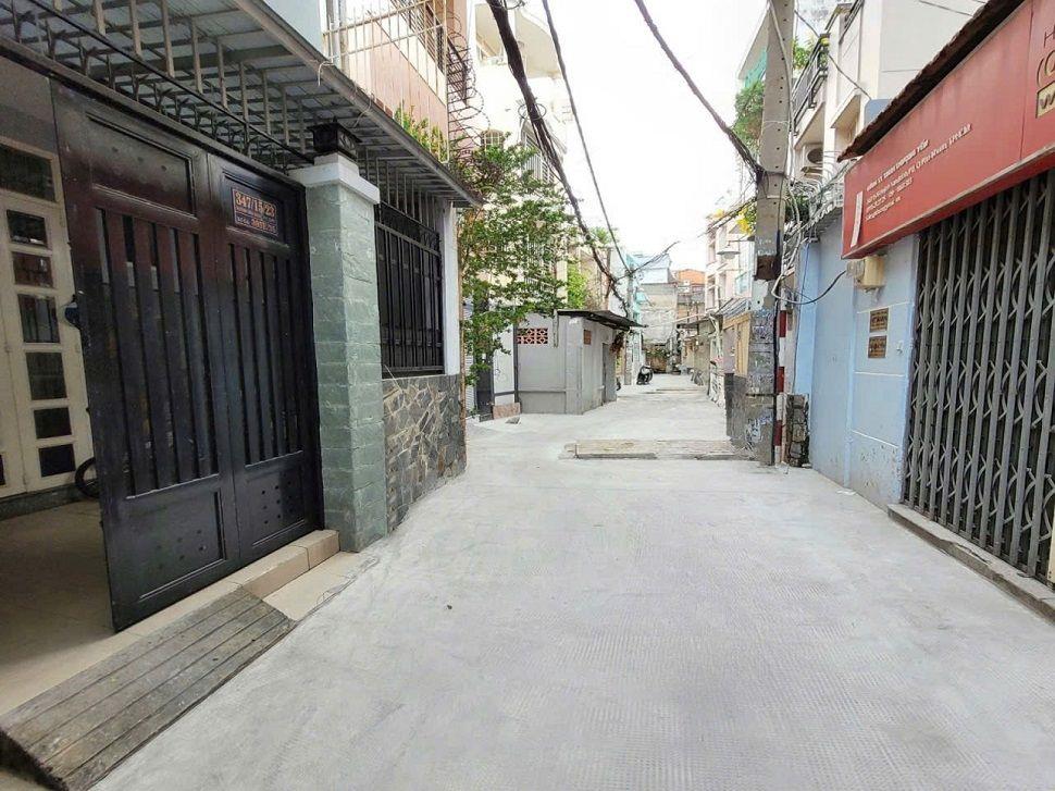 Bán nhà 3m Huỳnh Văn Bánh, P11, Phú Nhuận cũ, 81m2, 4 tầng, ngang 5m, nở hậu L.