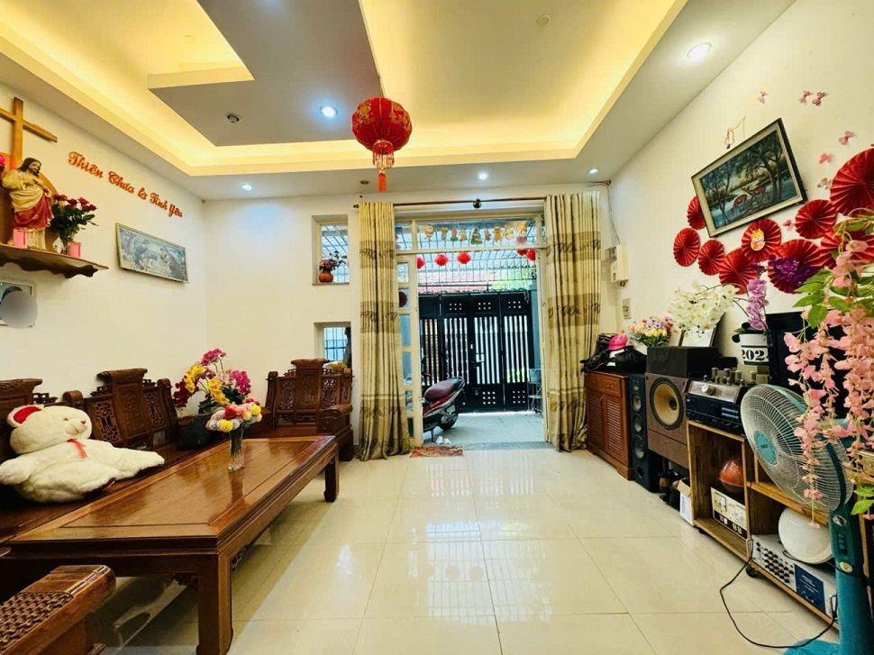 Bán nhà 3m Huỳnh Văn Bánh, P11, Phú Nhuận cũ, 81m2, 4 tầng, ngang 5m, nở hậu L.