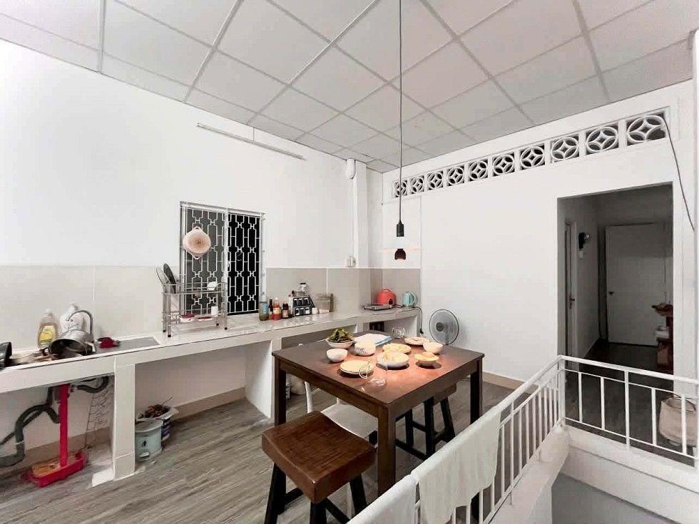 Bán nhà đường Cách Mạng Tháng 8, P, Hoà Hưng TP HCM, 64m2, 2 tầng. giá tốt