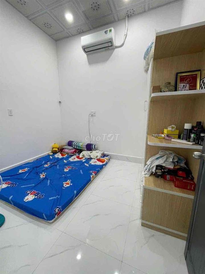 bán căn nhà vi bằng gác lửng có 2 pn. khu dân cư hiên hữu. dt 4x12