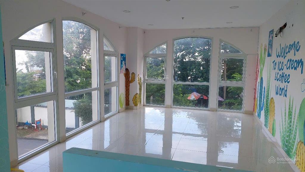 Bán gấp shophouse căn góc, 2 mặt, 79,2m2 tại dream home palace nhiều tiện ích