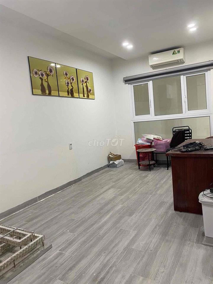 nhà 3 tầng kiêmg cố ngay trung tâm Hải Châu. đường Nam Sơn 4
