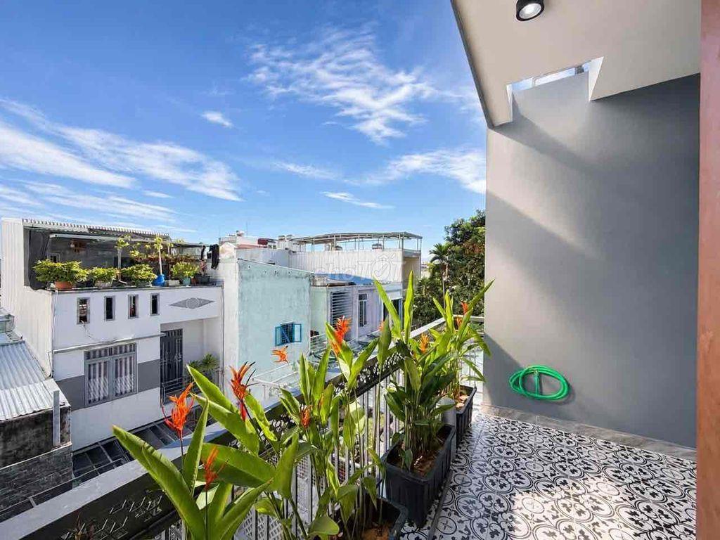 nhà đẹp Nguyễn Phước Nguyên 3 tầng có hồ cá