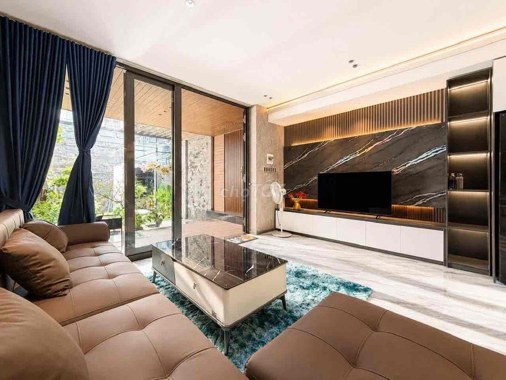 nhà đẹp Nguyễn Phước Nguyên 3 tầng có hồ cá