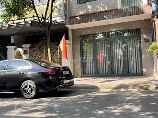 bán nhà 3 tầng Lê Văn Sĩ. liên chiểu. gần biển