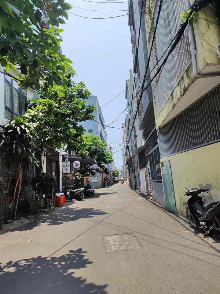 nhà kiệt ô tô Núi Thành quận Hải Châu