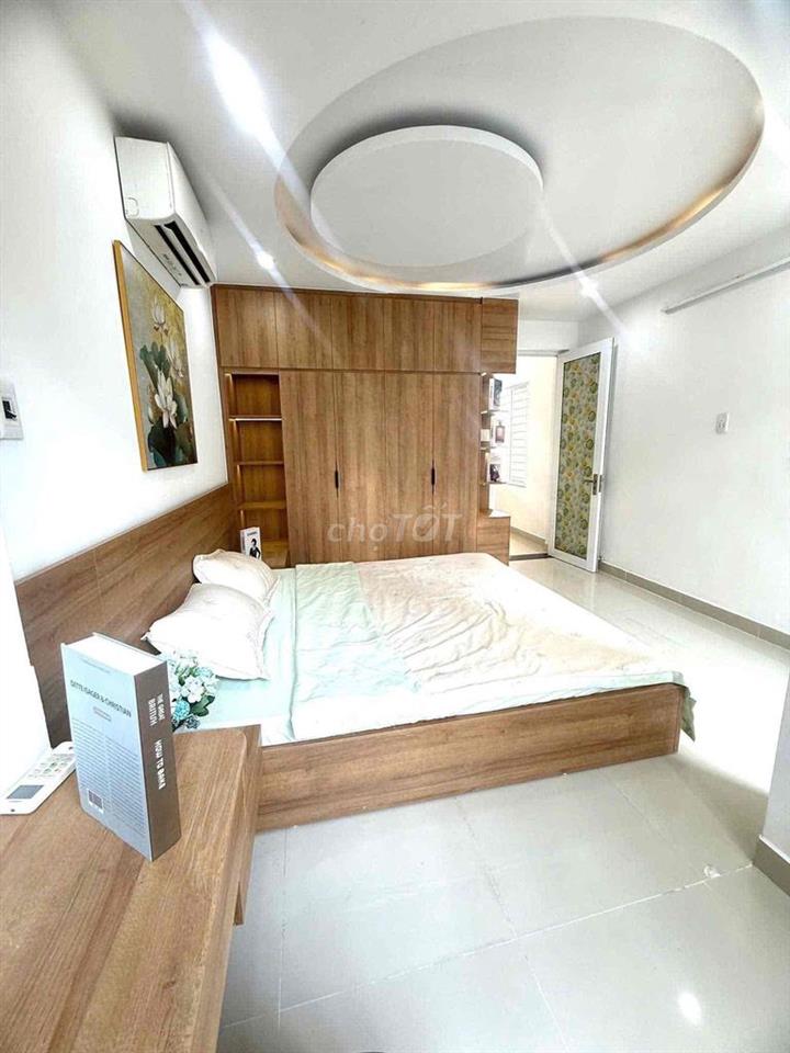 bán nhà 3 tầng kiệt Núi Thành. nhà đẹp. trung tâm thành phố