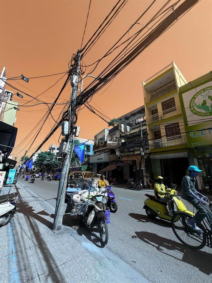 Bán nhà mặt phố 5 tầng Hoàng Hoa Thám, Đà Nẵng, 181.3m2