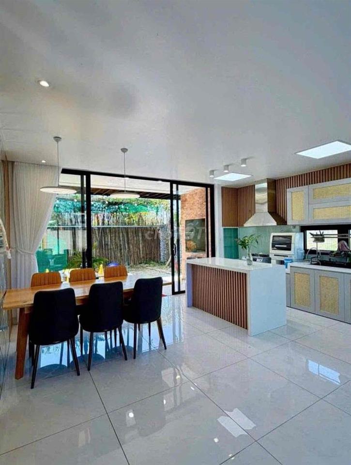 Cho Thuê Biệt Thự  • Mặt tiền đường Văn Tiến Dũng, Đà Nẵng