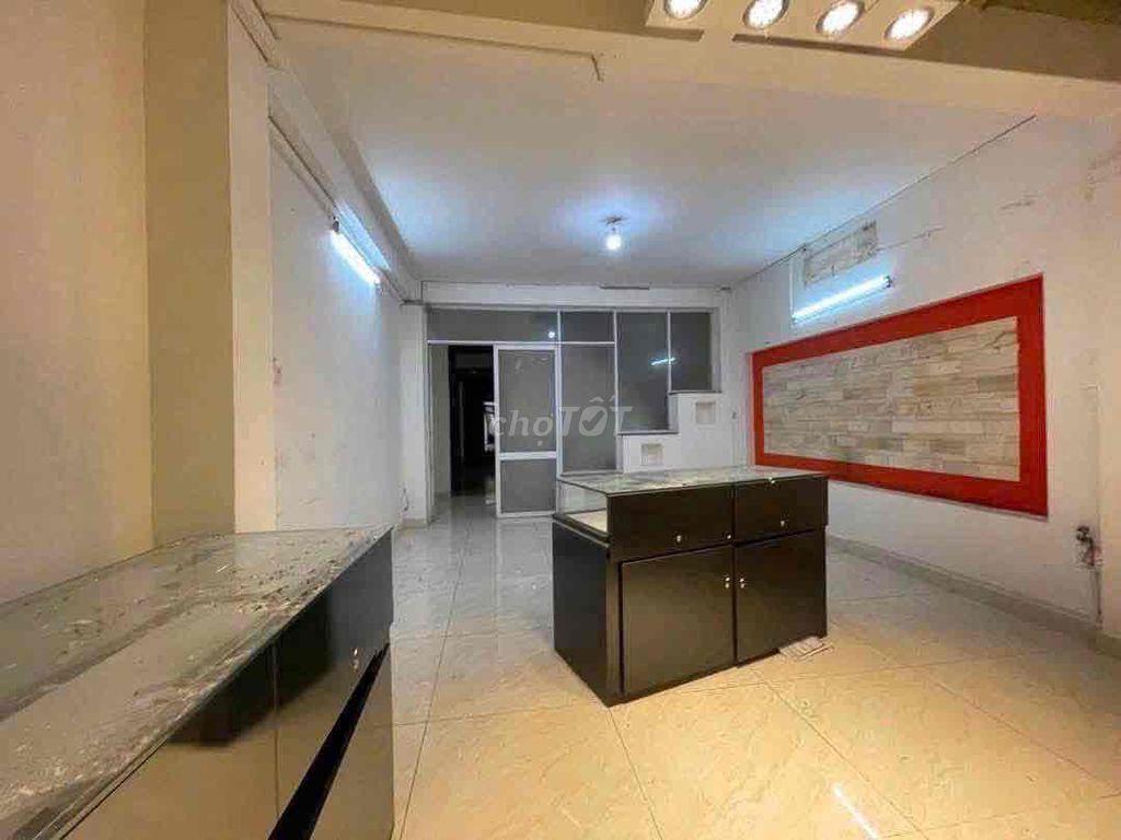 Cho Thuê Nhà • Mặt tiền đường Hùng Vương gần nhà hát Trưng Vương, tttp