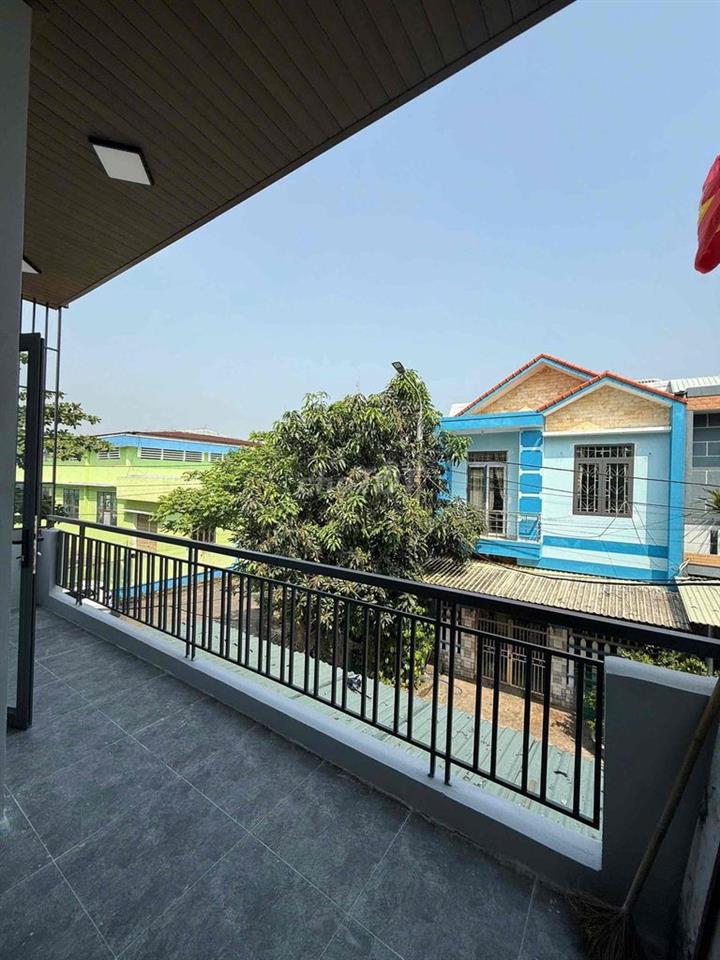 bán nhà 2 tầng đường Xuân Thiều 16. ngay bãi tắm biển
