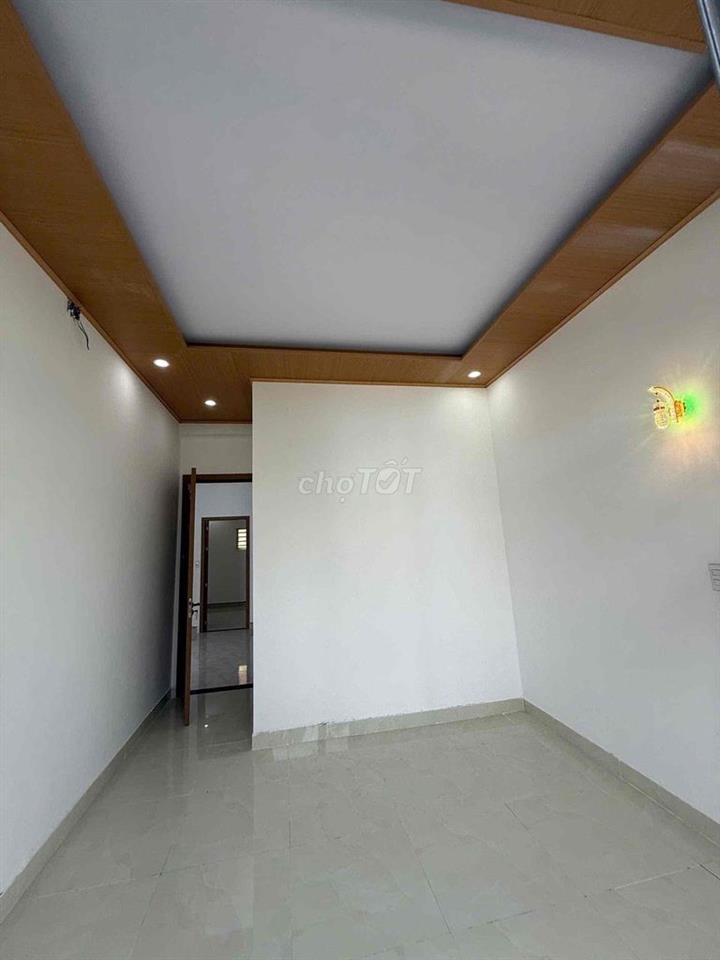 bán nhà 2 tầng đường Xuân Thiều 16. ngay bãi tắm biển