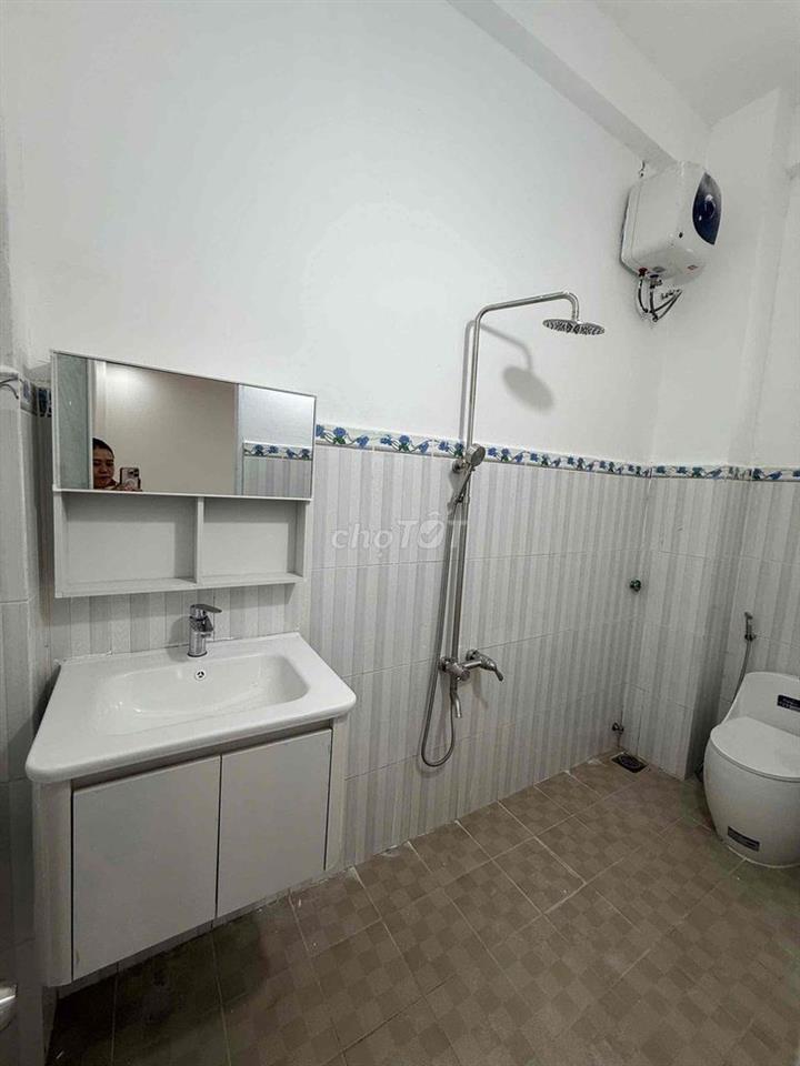 bán nhà 2 tầng đường Xuân Thiều 16. ngay bãi tắm biển