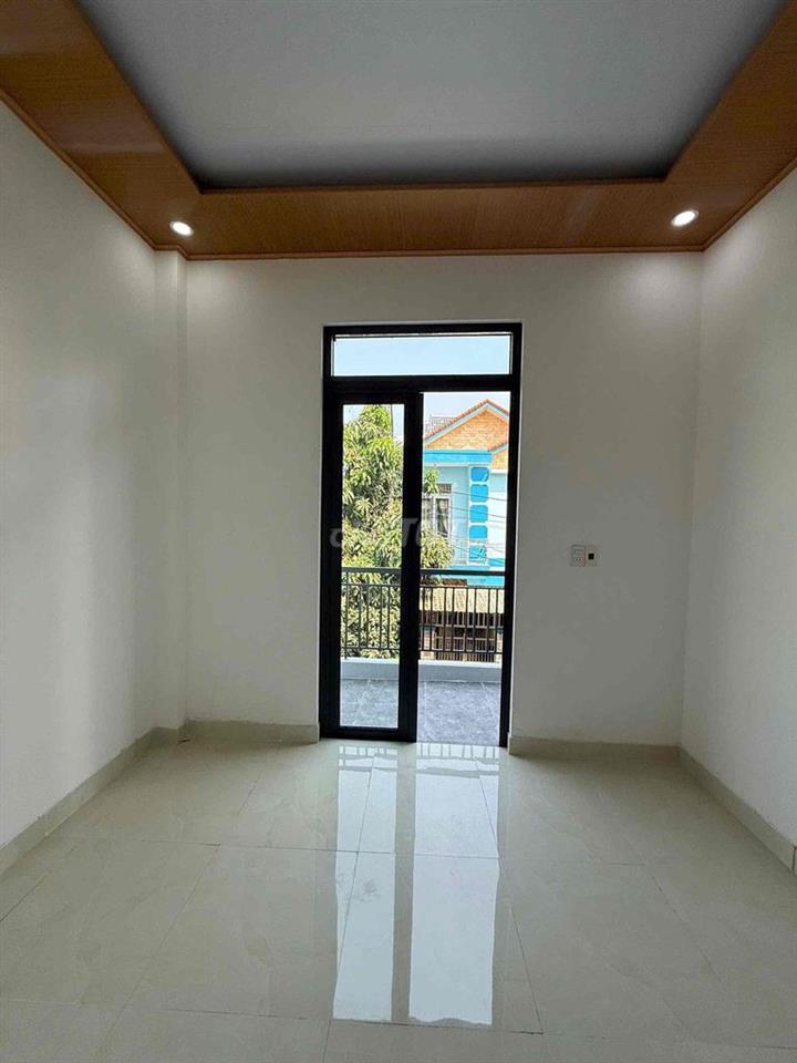 bán nhà 2 tầng đường Xuân Thiều 16. ngay bãi tắm biển