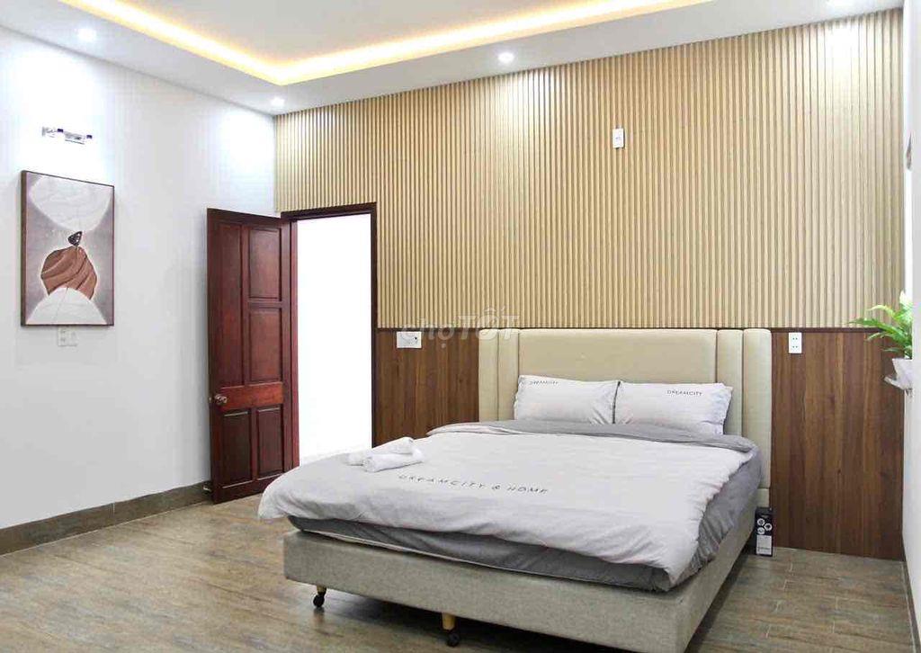 CHO THUÊ BIỆT THỰ HỒ BƠI SÂN VƯỜN 6 PN MẶT TIỀN HỒ XUÂN HƯƠNG