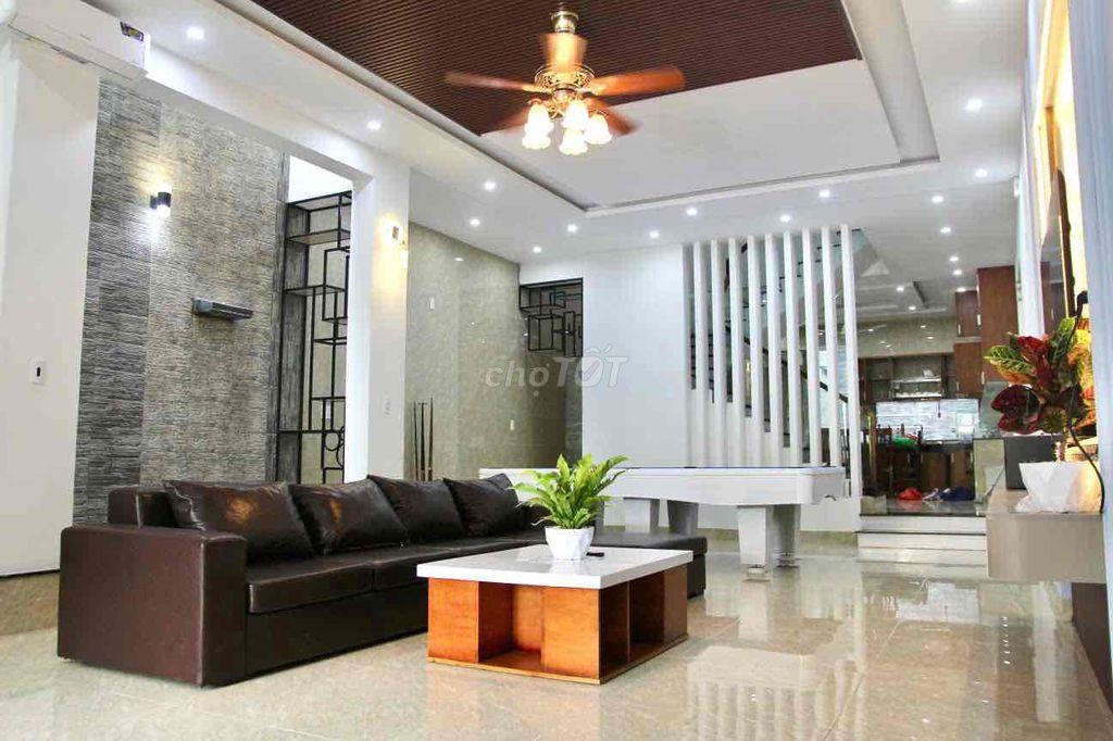 CHO THUÊ BIỆT THỰ HỒ BƠI SÂN VƯỜN 6 PN MẶT TIỀN HỒ XUÂN HƯƠNG