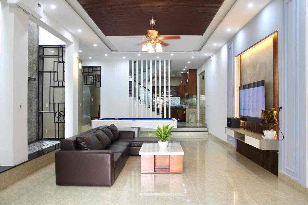 CHO THUÊ BIỆT THỰ HỒ BƠI SÂN VƯỜN 6 PN MẶT TIỀN HỒ XUÂN HƯƠNG
