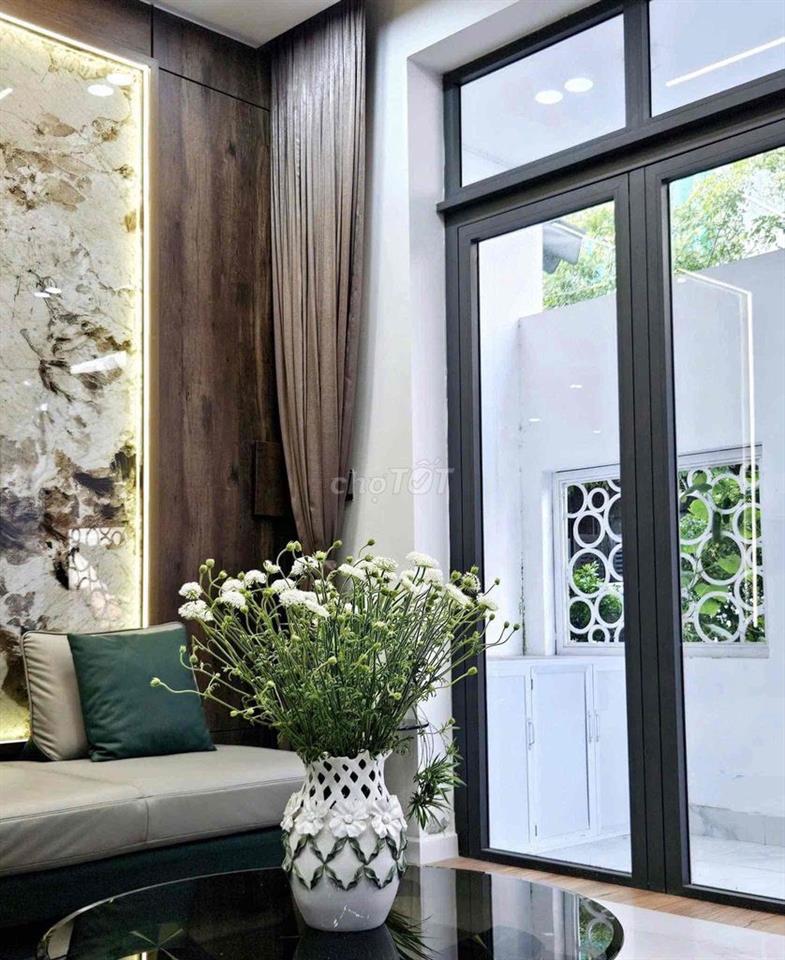 Cho Thuê Biệt Thự  • Mặt Tiền đường Đỗ Nhuận gần chợ Hòa Mỹ và bến xe
