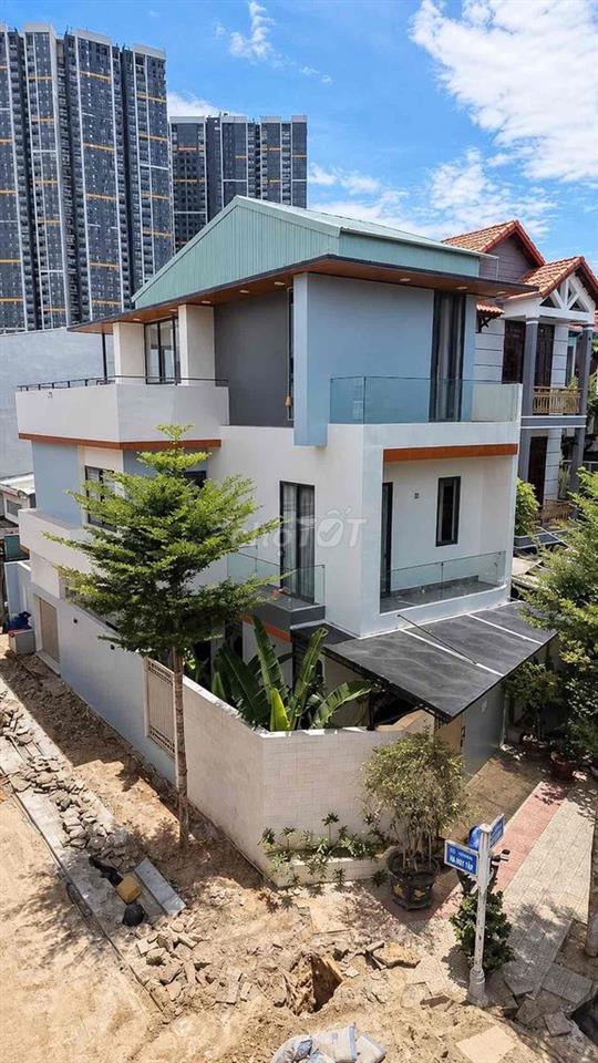 bán Villa 2 mặt tiền đường Nguyễn Sơn gần siêu thị  Lottemart