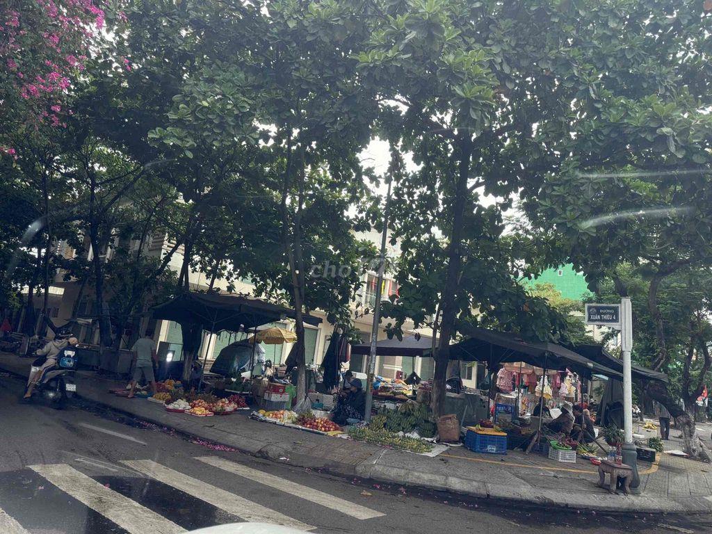Bán đất mặt tiền Xuân Thiều 4. Cạnh chợ Nam Ô. Dễ kinh doanh, dân cư đ