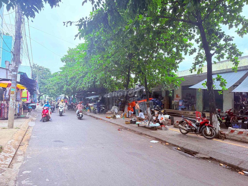 Bán đất mặt tiền Xuân Thiều 4. Cạnh chợ Nam Ô. Dễ kinh doanh, dân cư đ