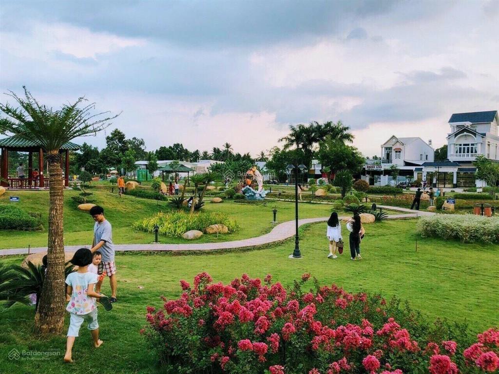 Bán đất nền dự án tại stella mega city, 1,9 tỷ, 102,25m2