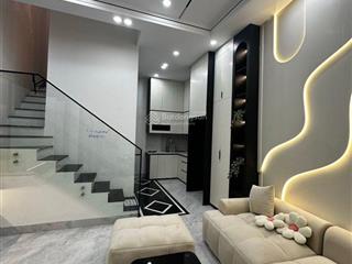 Bán nhà lò đúc 6 tầng thang máy gần phố giá nhỉnh 10 tỷ.