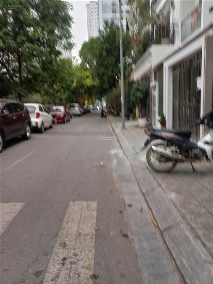 Bán nhà mặt phố nguyễn đình hoàn hoàng quốc việt dt 61m 6 tầng thang máy giá 35 tỷ