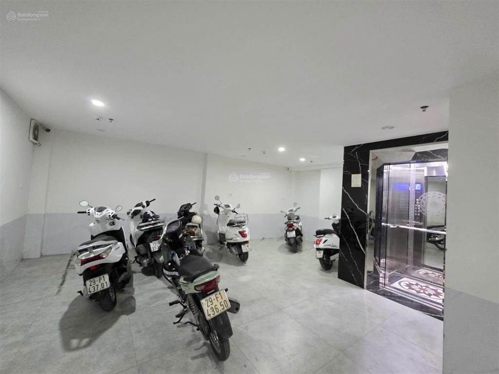 Bán nhà ngõ 290 kim mã lô góc 7 tầng thang máy dòng tiền 100tr/tháng