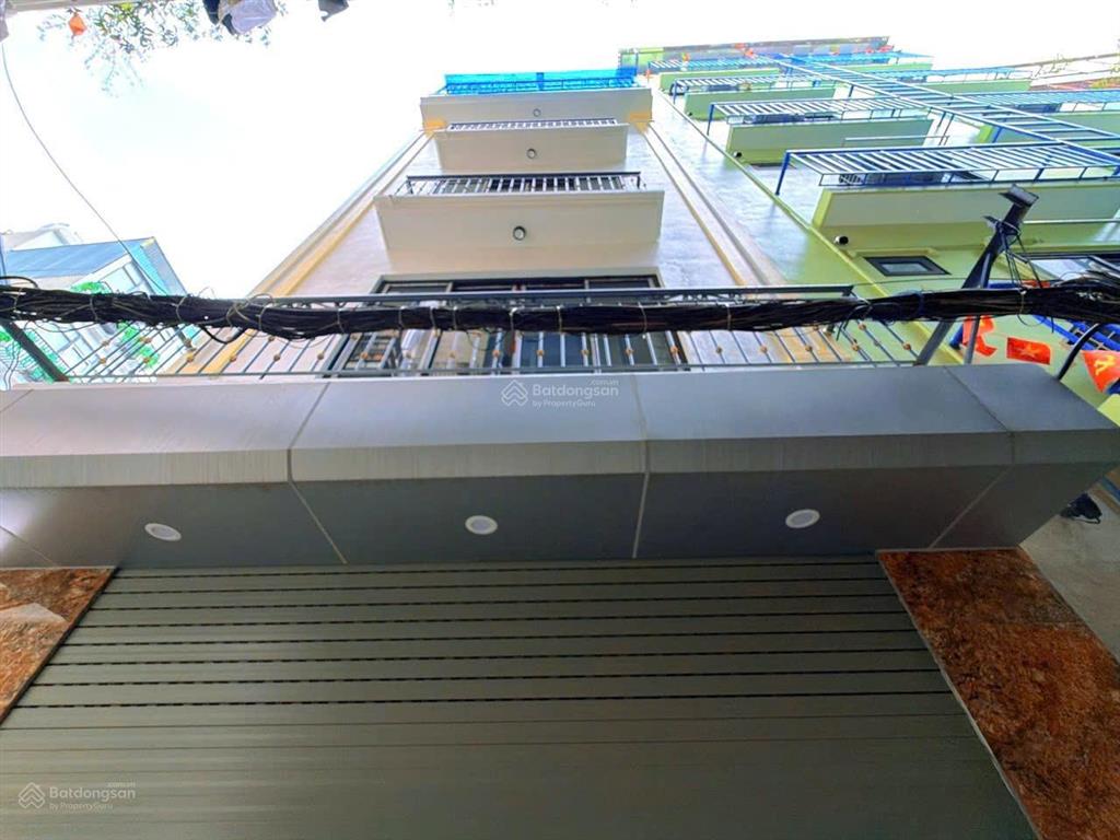 Bán nhà xây mới ngõ phố hoàng ngân, lê văn lương 6 tầng thang máy giá 13,5 tỷ